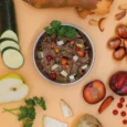 PureNature_NassfutterHunde_Wild_Galeriebilder_1200x1200px_Ingredients_Flatlay