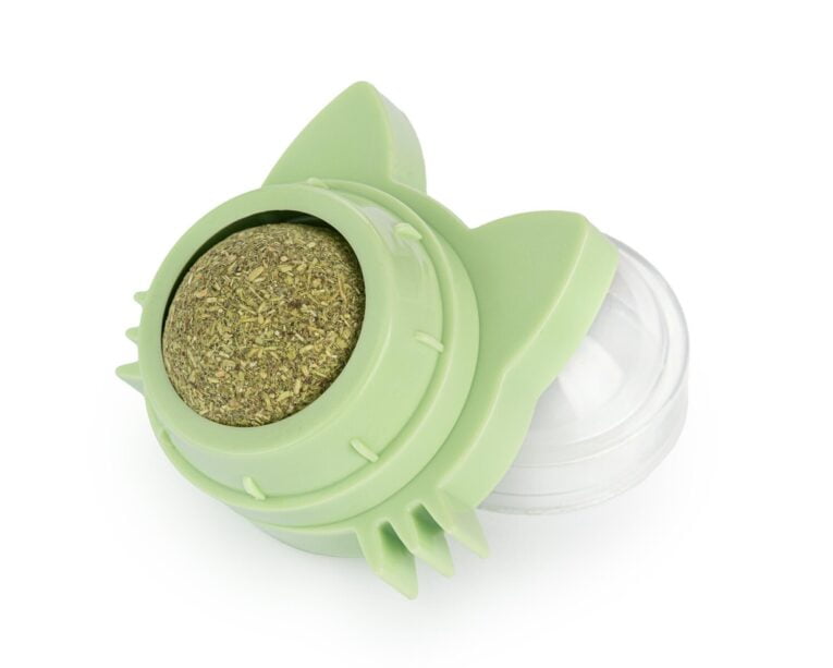 catnip-adhesive-licking-ball
